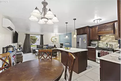 2573 Carleton Way NE, Salem, OR 97301 - Photo 11