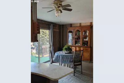 21100 NE Sandy Blvd #36, Fairview, OR 97024 - Photo 13