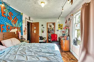 10510 SE Harold St, Portland, OR 97266 - Photo 23