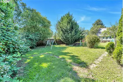 10510 SE Harold St, Portland, OR 97266 - Photo 35