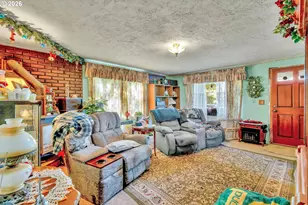 10510 SE Harold St, Portland, OR 97266 - Photo 9