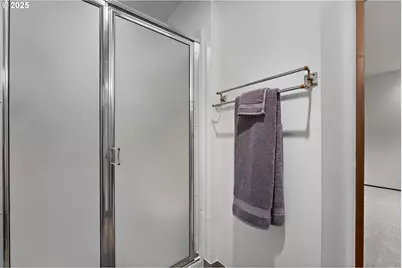 14646 NE Weidler St, Portland, OR 97230 - Photo 25