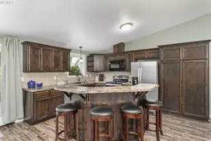 1710 NW 3rd St, Battle Ground, WA 98604 - Photo 11