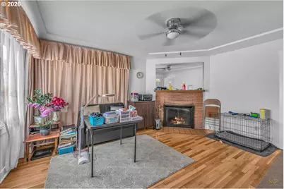 240 NE 80th Ave, Portland, OR 97213 - Photo 5
