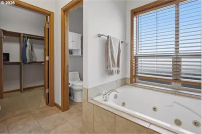 1464 N Hazelnut Ct, Canby, OR 97013 - Photo 17