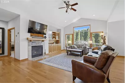 1464 N Hazelnut Ct, Canby, OR 97013 - Photo 5