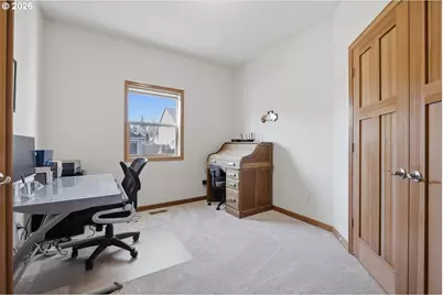 1464 N Hazelnut Ct, Canby, OR 97013 - Photo 13