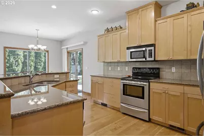 1464 N Hazelnut Ct, Canby, OR 97013 - Photo 9