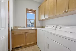 1464 N Hazelnut Ct, Canby, OR 97013 - Photo 11