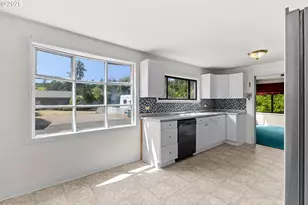 91424 N Bank Ln, Coquille, OR 97423 - Photo 11