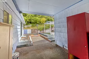 91424 N Bank Ln, Coquille, OR 97423 - Photo 29