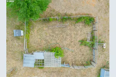 91424 N Bank Ln, Coquille, OR 97423 - Photo 41