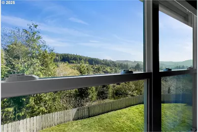 220 NE Spring Ave, Depoe Bay, OR 97341 - Photo 19