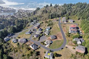 220 NE Spring Ave, Depoe Bay, OR 97341 - Photo 33