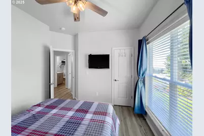 220 NE Spring Ave, Depoe Bay, OR 97341 - Photo 27