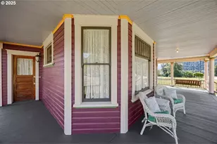 221 Main St, Riddle, OR 97469 - Photo 9