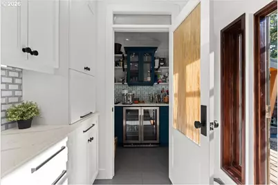 7642 SE Harrison St, Portland, OR 97215 - Photo 7