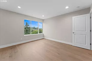 9818 SW 34th Pl, Portland, OR 97219 - Photo 15