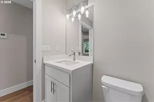 9818 SW 34th Pl, Portland, OR 97219 - Photo 23