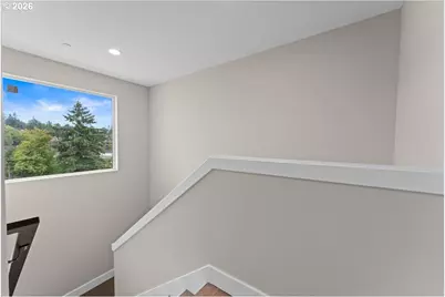 9818 SW 34th Pl, Portland, OR 97219 - Photo 13