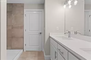 9818 SW 34th Pl, Portland, OR 97219 - Photo 17