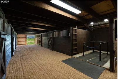 77690 Brock Rd, Oakridge, OR 97463 - Photo 11