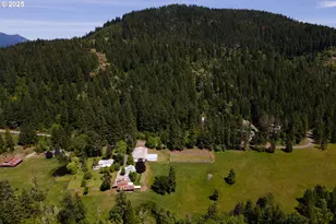 77690 Brock Rd, Oakridge, OR 97463 - Photo 13