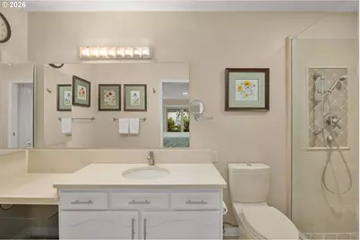 9625 SW Brentwood Pl, Portland, OR 97224 - Photo 23