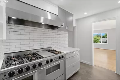 7158 SW 4th Ave, Portland, OR 97219 - Photo 11
