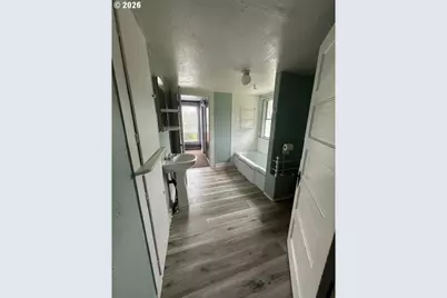 1745 Winston Rd, Hood River, OR 97031 - Photo 13