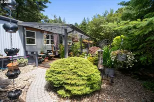 1600 Rhododendron Dr, Florence, OR 97439 - Photo 17