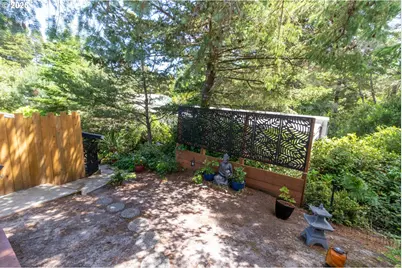 1600 Rhododendron Dr #155, Florence, OR 97439 - Photo 19