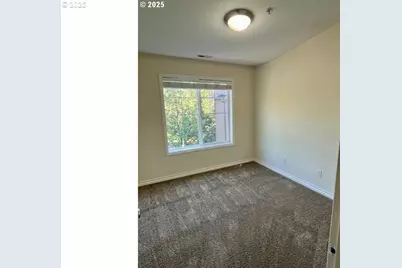 10478 NW Forestview Way, Portland, OR 97229 - Photo 23