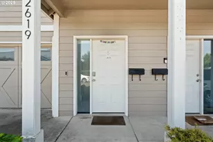 2619 SE 109th Ave, Portland, OR 97266 - Photo 3