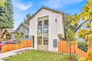 3940 SE Ivon St, Portland, OR 97202 - Photo 3