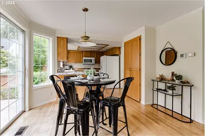 1328 Spyglass Dr, Eugene, OR 97401 - Photo 17