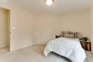 1328 Spyglass Dr, Eugene, OR 97401 - Photo 43