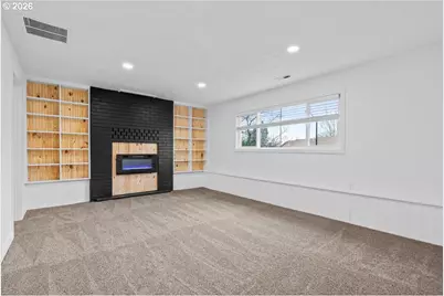 404 SW Riverview Ave, Gresham, OR 97080 - Photo 25