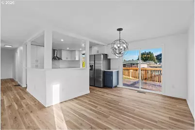 404 SW Riverview Ave, Gresham, OR 97080 - Photo 7