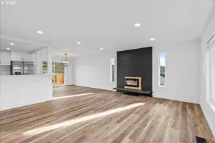 404 SW Riverview Ave, Gresham, OR 97080 - Photo 5