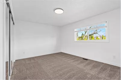 404 SW Riverview Ave, Gresham, OR 97080 - Photo 15