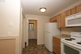 442 1st St, Elkton, OR 97436 - Photo 9