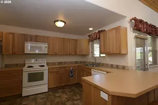 442 1st St, Elkton, OR 97436 - Photo 7