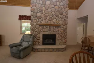 442 1st St, Elkton, OR 97436 - Photo 5