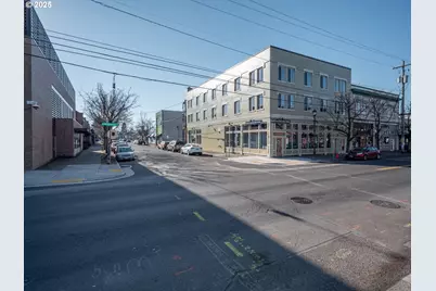 708 N Killingsworth St #11, Portland, OR 97217 - Photo 9