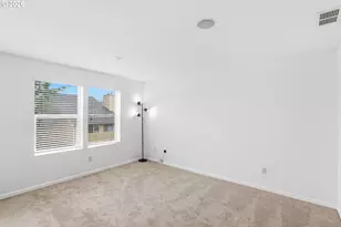 11880 SW Horizon Blvd, Beaverton, OR 97007 - Photo 9