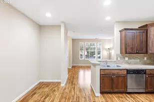 11880 SW Horizon Blvd, Beaverton, OR 97007 - Photo 3