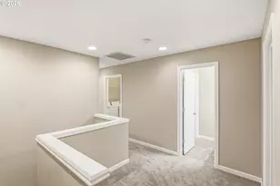 11880 SW Horizon Blvd, Beaverton, OR 97007 - Photo 7