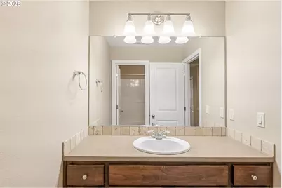 11880 SW Horizon Blvd, Beaverton, OR 97007 - Photo 13