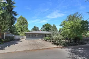 2055 Monterey Ln, Eugene, OR 97401 - Photo 3